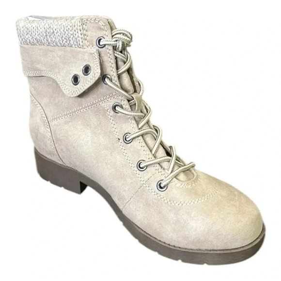 St. John’s Bay Yukka Memory Foam Stacked Heel Lace Up Boots Size 8 NWT - Picture 3 of 13